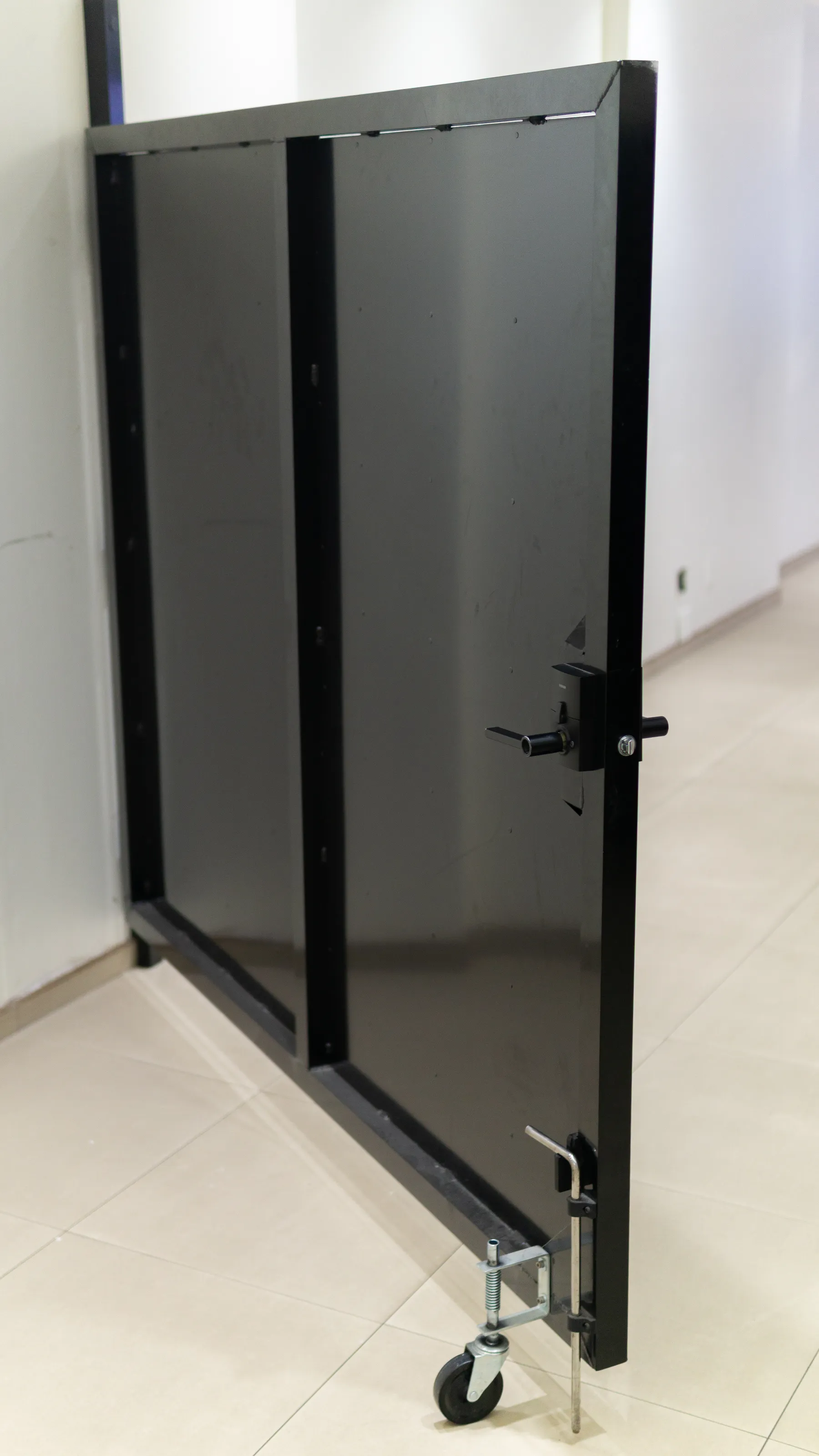 Security gate